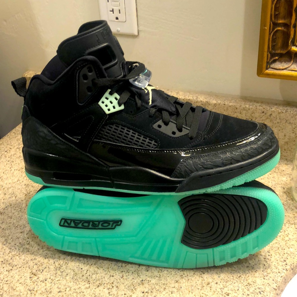 ****SOLD******Jordan- Green Glow